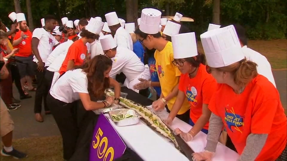 SUNY students attempt to break record for longest sushi roll