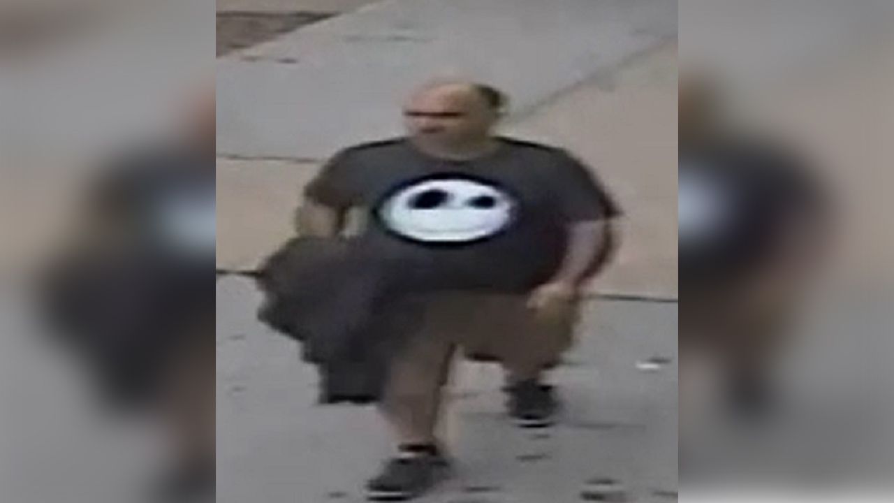 Police: Man asks young girls for McDonald's directions, exposes himself
