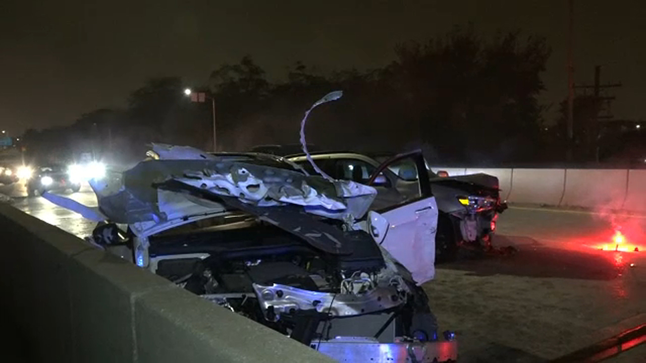 Police searching for driver after multi-car crash on Belt Parkway leaves 8 injured