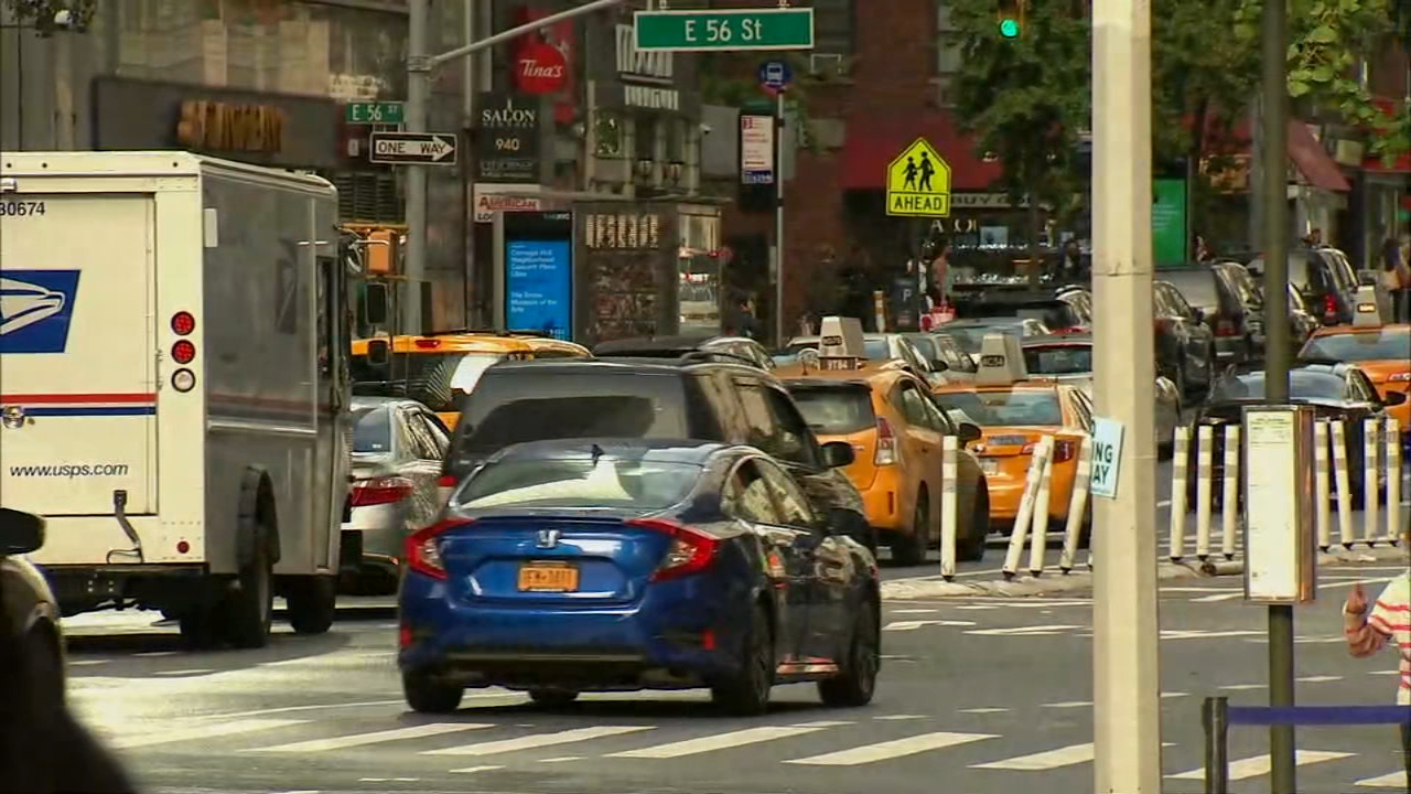 Mayor de Blasio unveils plans to ease NYC traffic congestion