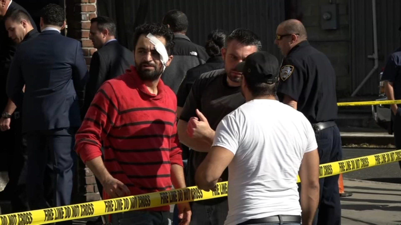 Queens robbery victim dies as search for gunmen continues - ABC7 New York