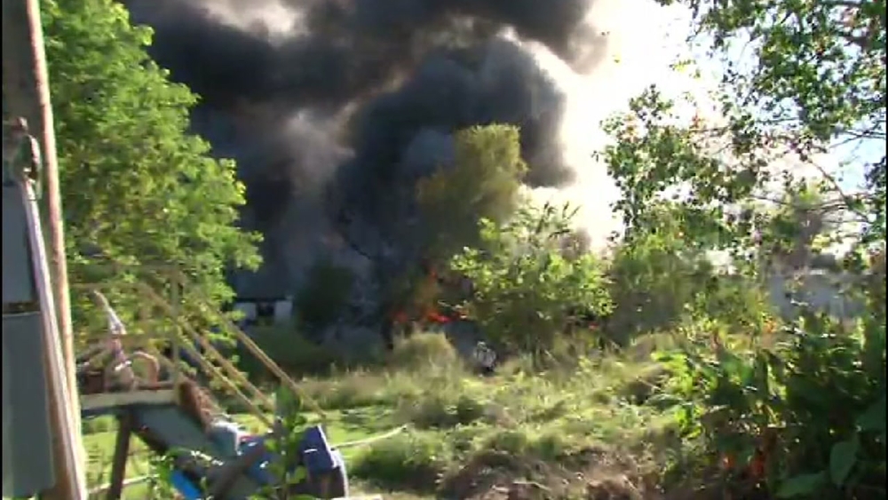 Paint shop facility in Tomball catches fire