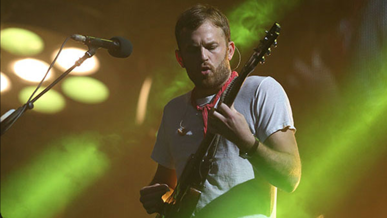 Kings of Leon postpone concert at United Center Monday night - ABC7 Chicago Kings of Leon postpone concert at United Center Monday night - ABC7 Chicago