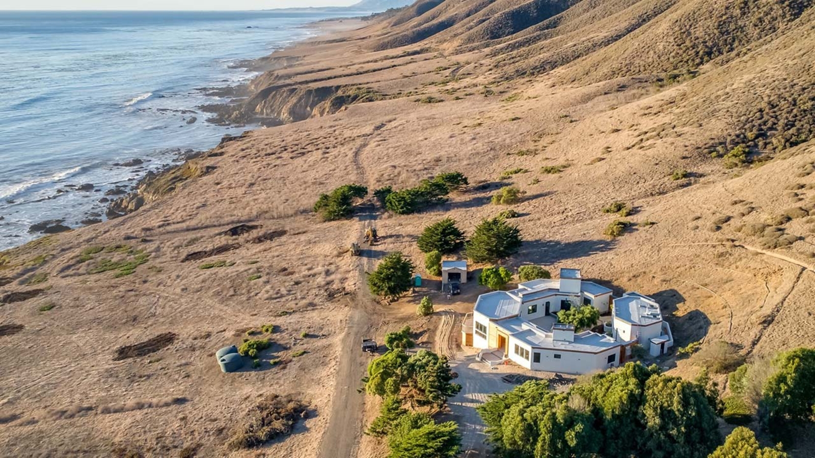 Large 40 acre ocean front luxury home in San Luis Obispo County to be