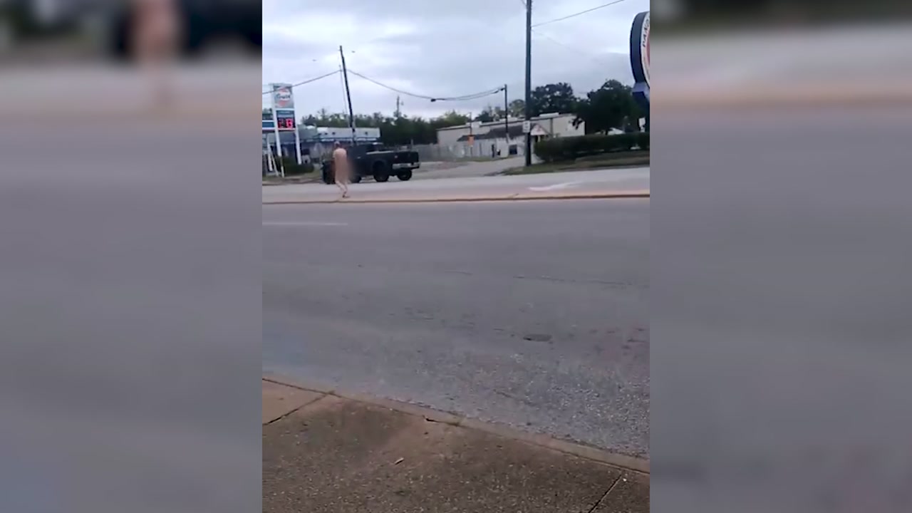 Naked man spotted in traffic on Houston's east side