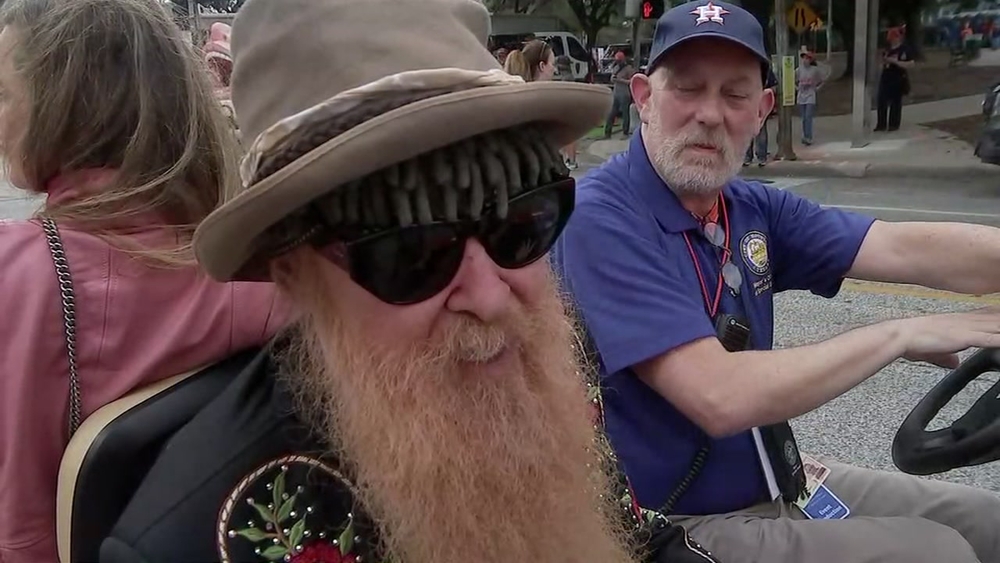 ZZ Top cheers on Astros at World Series parade
