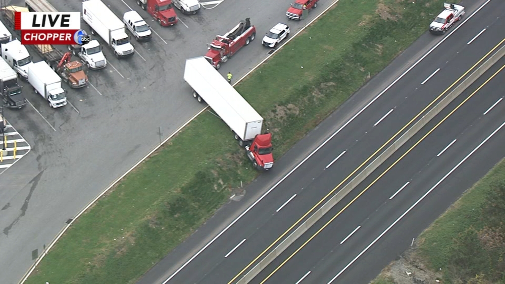 Tractor trailer goes over embankment at Valley Forge rest stop