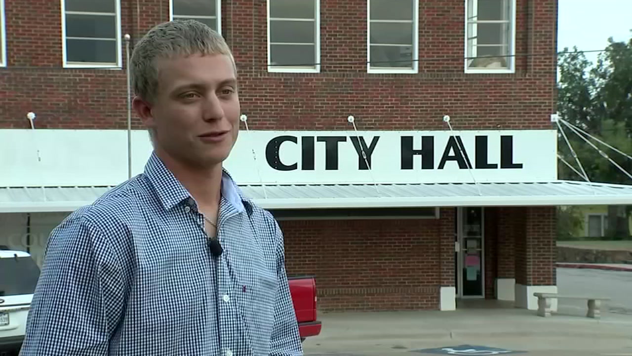 Texas' youngest mayor barely old enough to drink