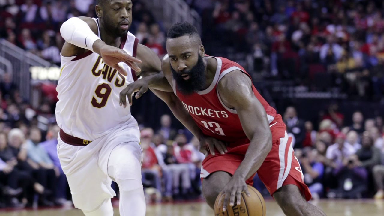 Rockets hold off Cavs 117-113
