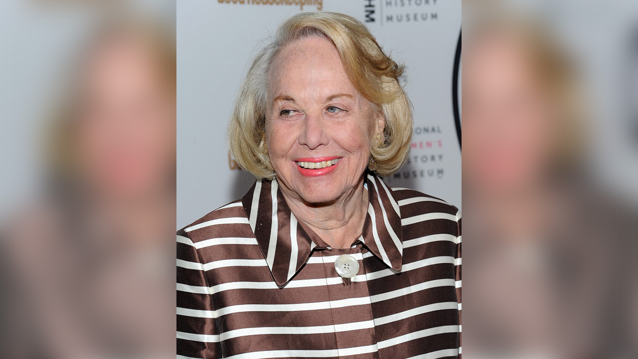 Gossip columnist Liz Smith dies at the age of 94