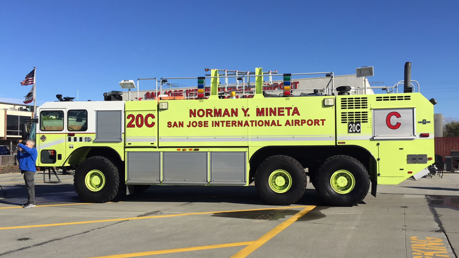Fire Air Rescue Rig San Jose firefighters get new rescue rigs as aircraft get larger - ABC7 ...