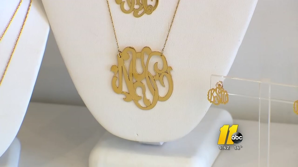 Raleigh Christmas Parade spotlight: Moon and Lola