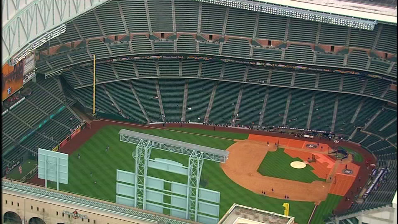 Astros host baseball games for kids with disabilities