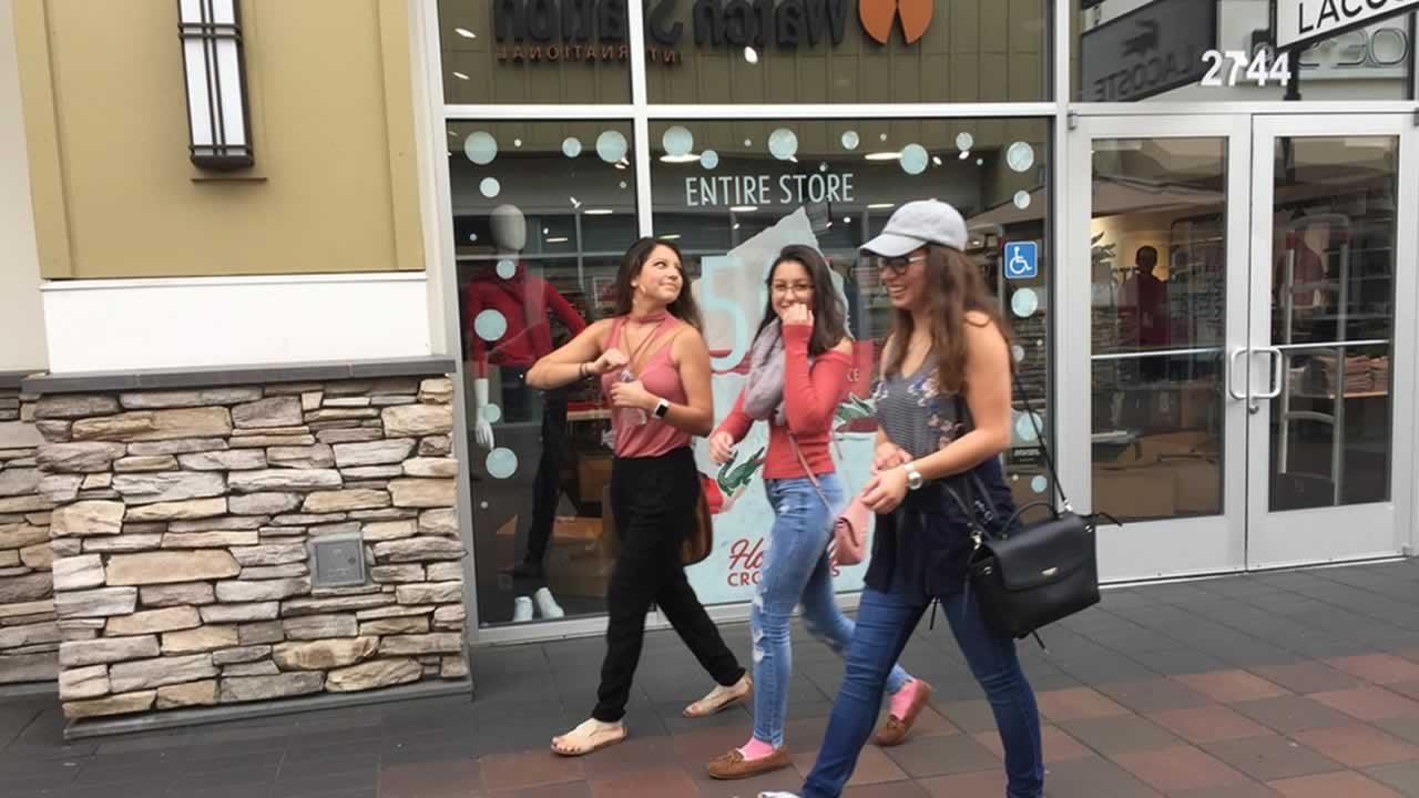 The lines don't lie. After several years of controversy, it seems the relatively new tradition of shopping on Thanksgiving day is here to stay.