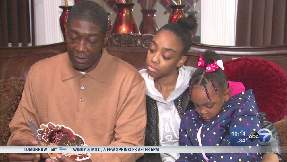 Freed Chicago man celebrates Thanksgiving after 20 years in jail