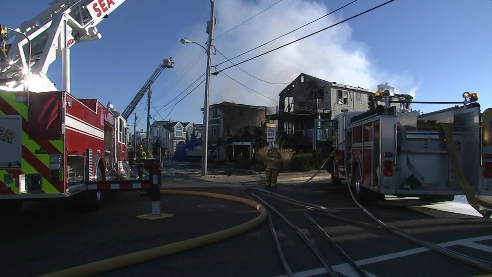 Fire destroys 2 homes, damages 3rd in Sea Isle City, N.J. 6abc