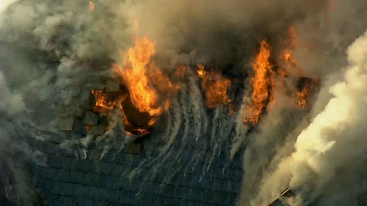 Fire engulfs Delco home