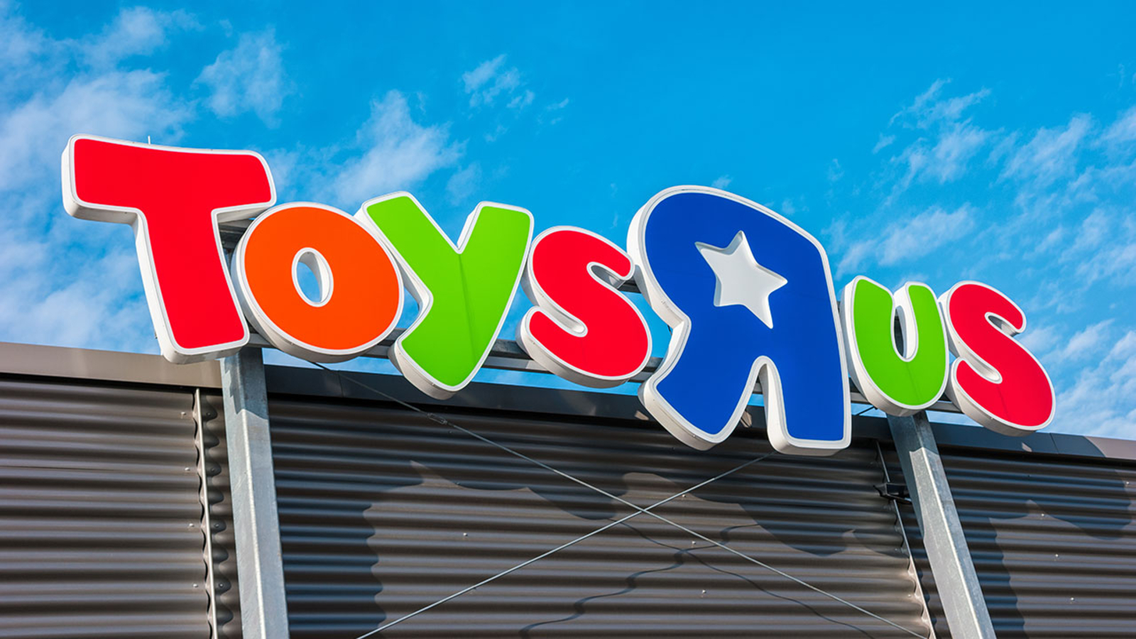 Toys 'R' Us plans to close more than 180 stores, 5 in Philadelphia area ...