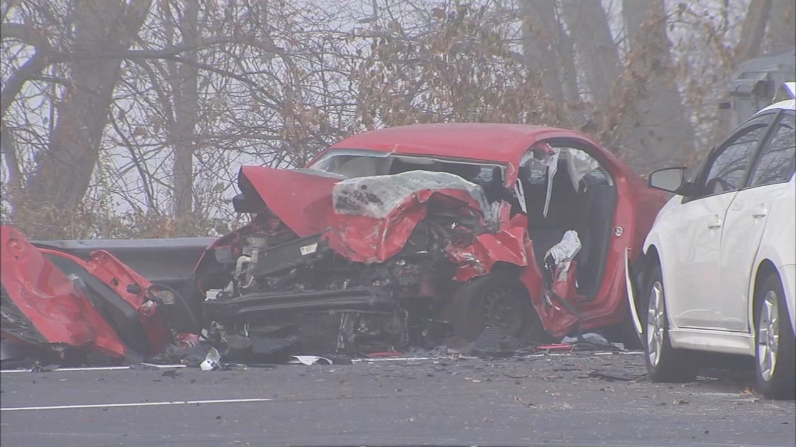 3vehicle crash involving deer in Ewing, N.J. 6abc Philadelphia