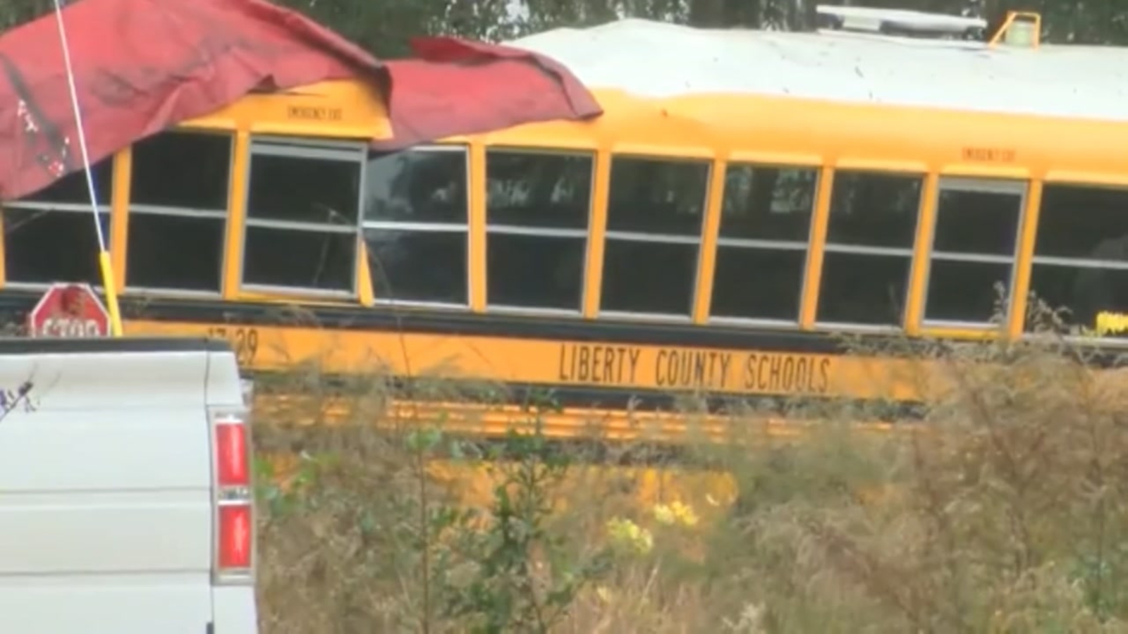 Girl, 5, dead after school bus crashes into tree in Georgia - ABC13 Houston
