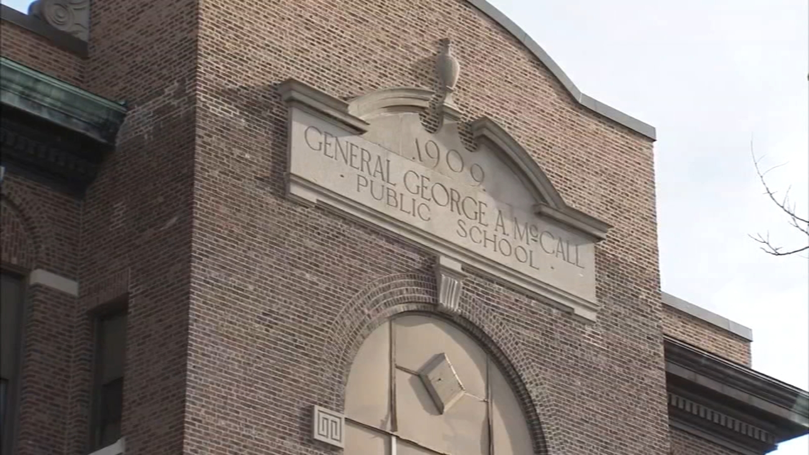 Police Student, 13, had loaded gun in Society Hill school 6abc