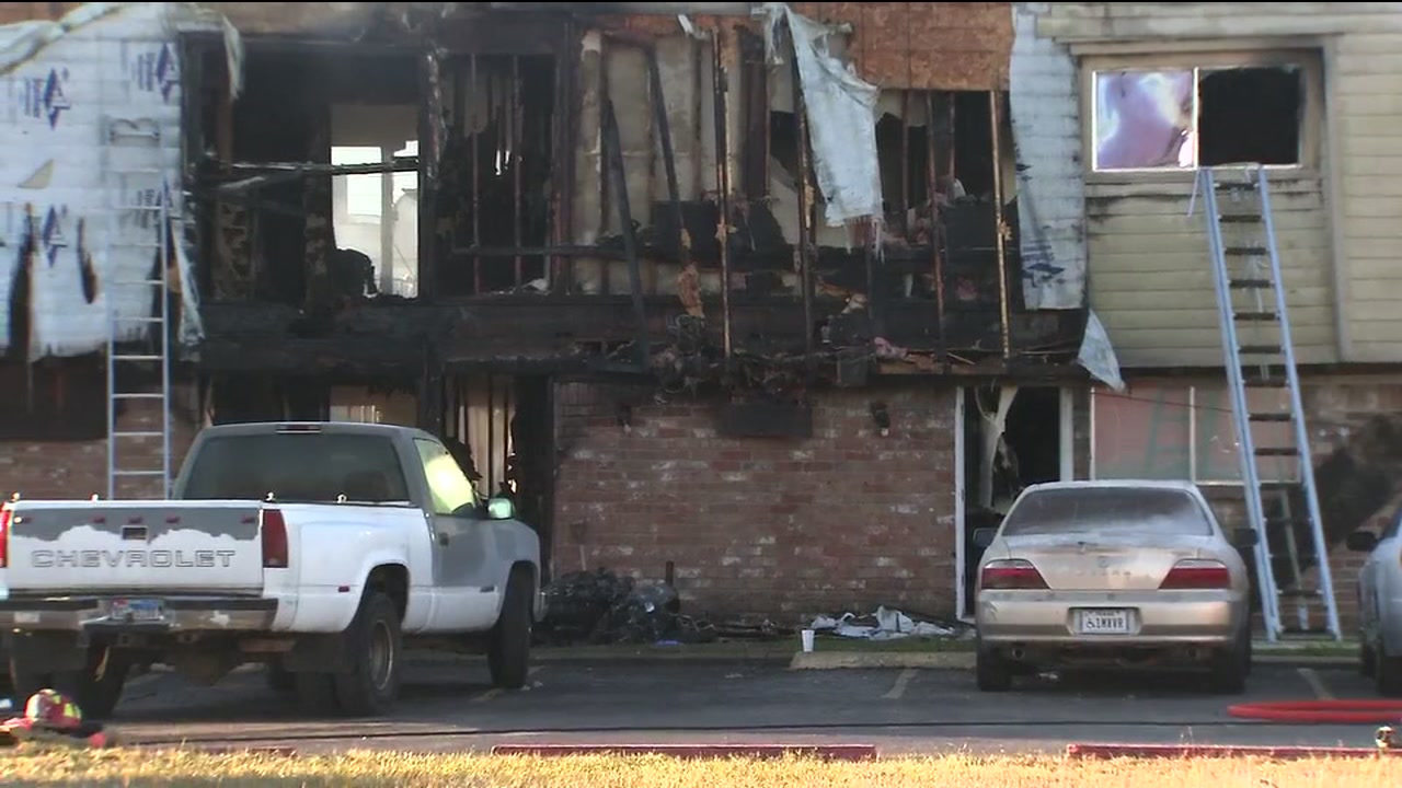 Resident jump from windows to escape fire