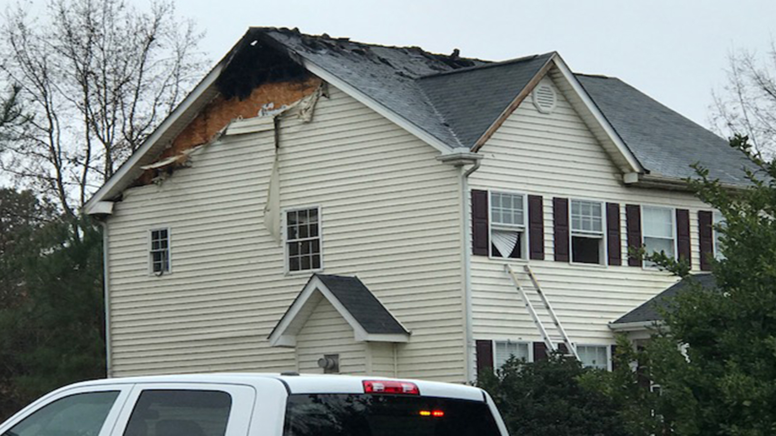 Multiple crews battle house fire in Wake County - ABC11 Raleigh-Durham