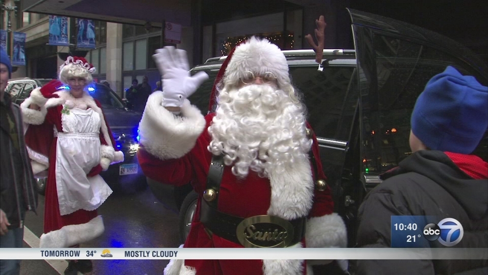 Children of fallen, injured Chicago cops get gifts