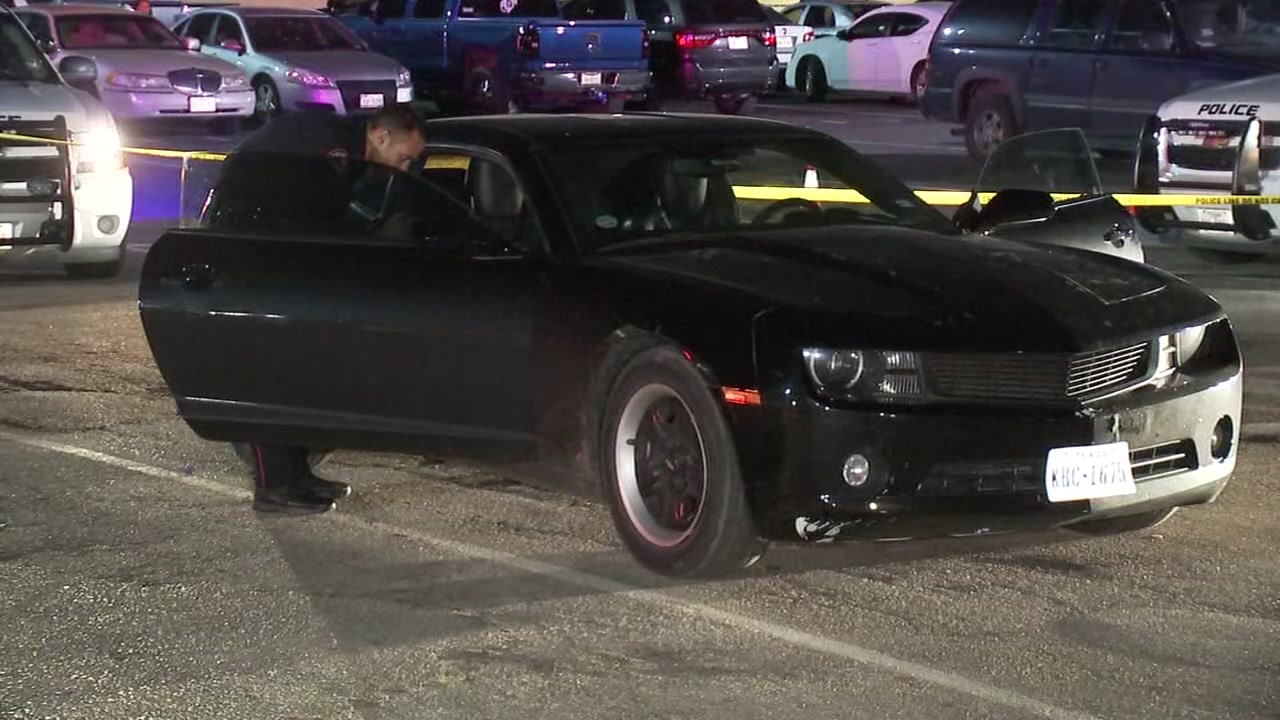 2 wounded when gun goes off in car at Sam Rayburn HS