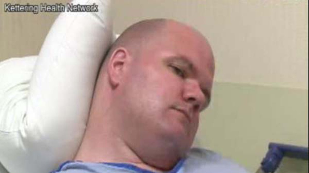 Risky surgery corrects man?s severe neck deformity