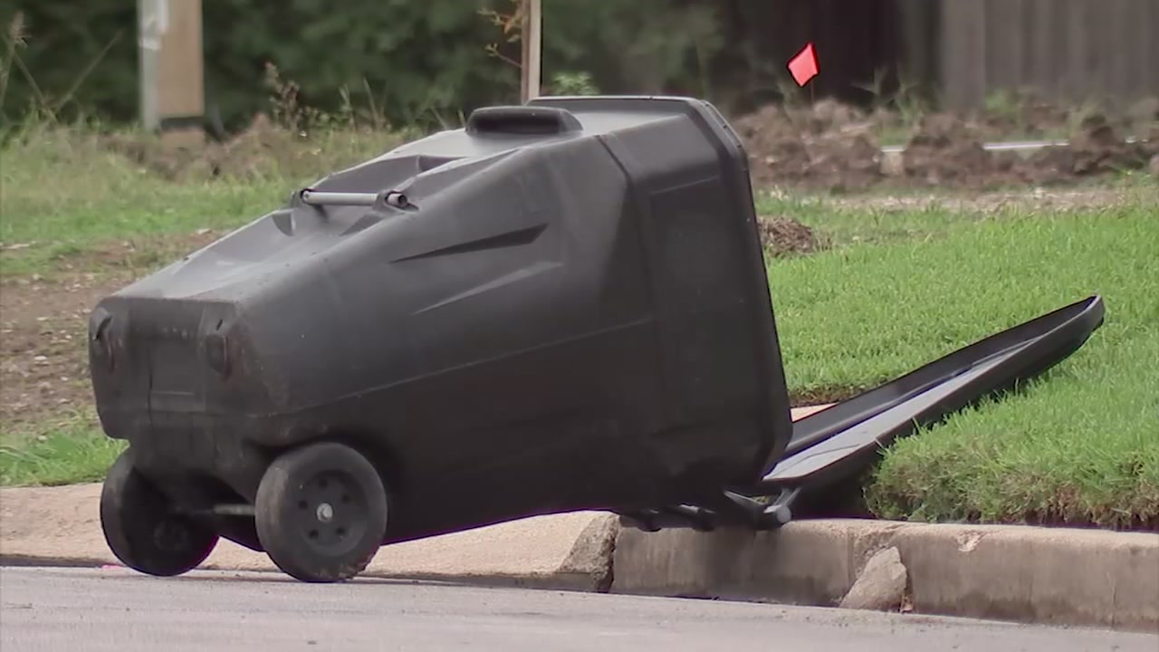 Mayor disputes Controller's concerns over recycing deal