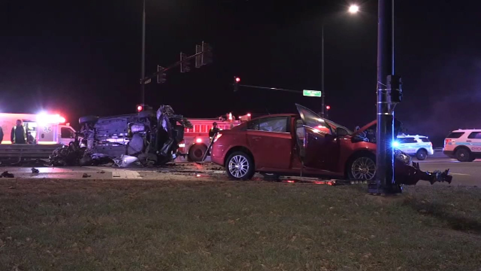 6 injured after apparent head-on crash on Lake Shore Drive - ABC7 Chicago