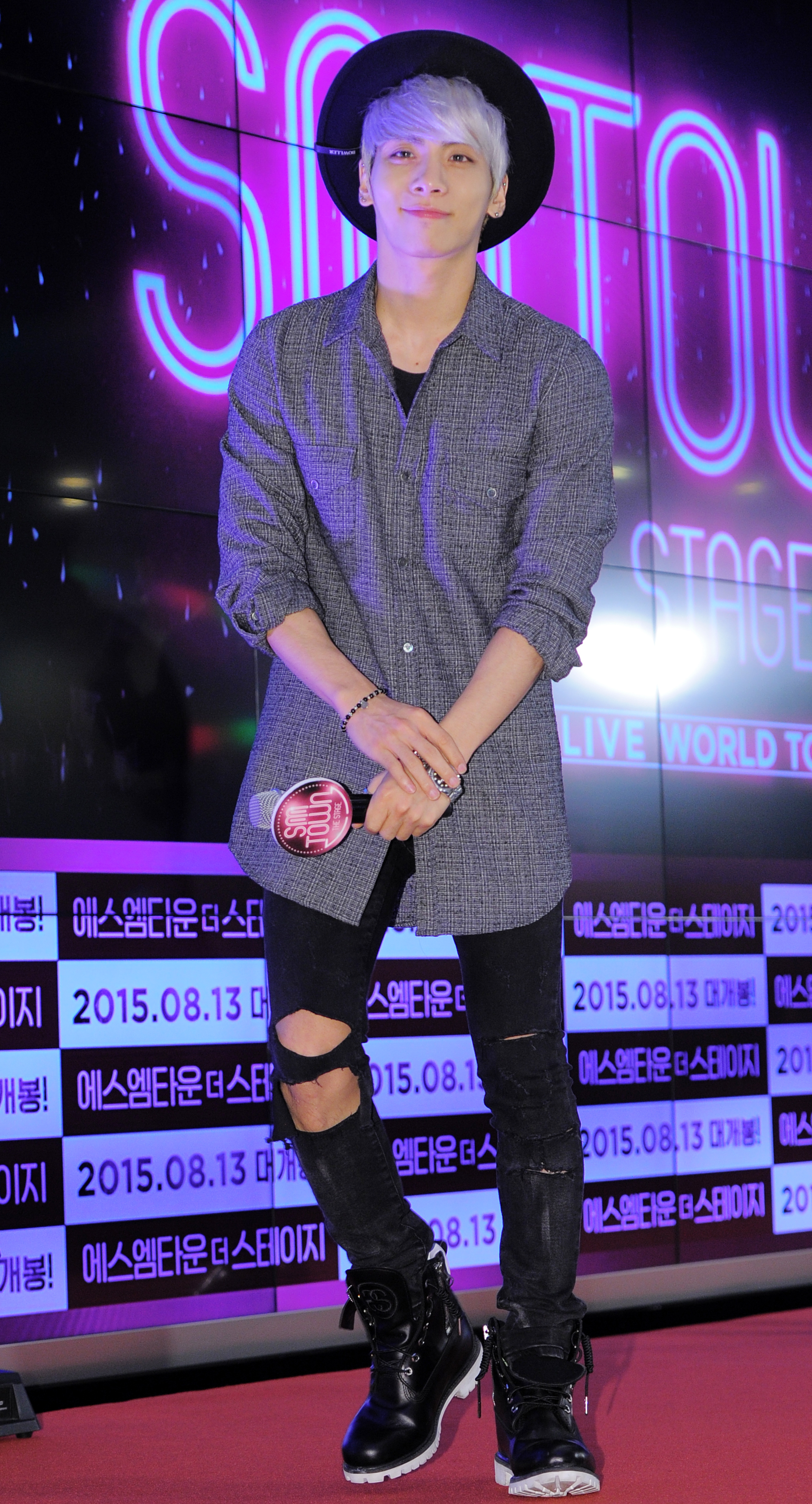 <div class='meta'><div class='origin-logo' data-origin='none'></div><span class='caption-text' data-credit='The Chosunilbo JNS/Multi-Bits via Getty Images'>Jong-Hyun, the lead singer from the popular K-Pop band SHINee, died on Dec. 18, 2017.</span></div>