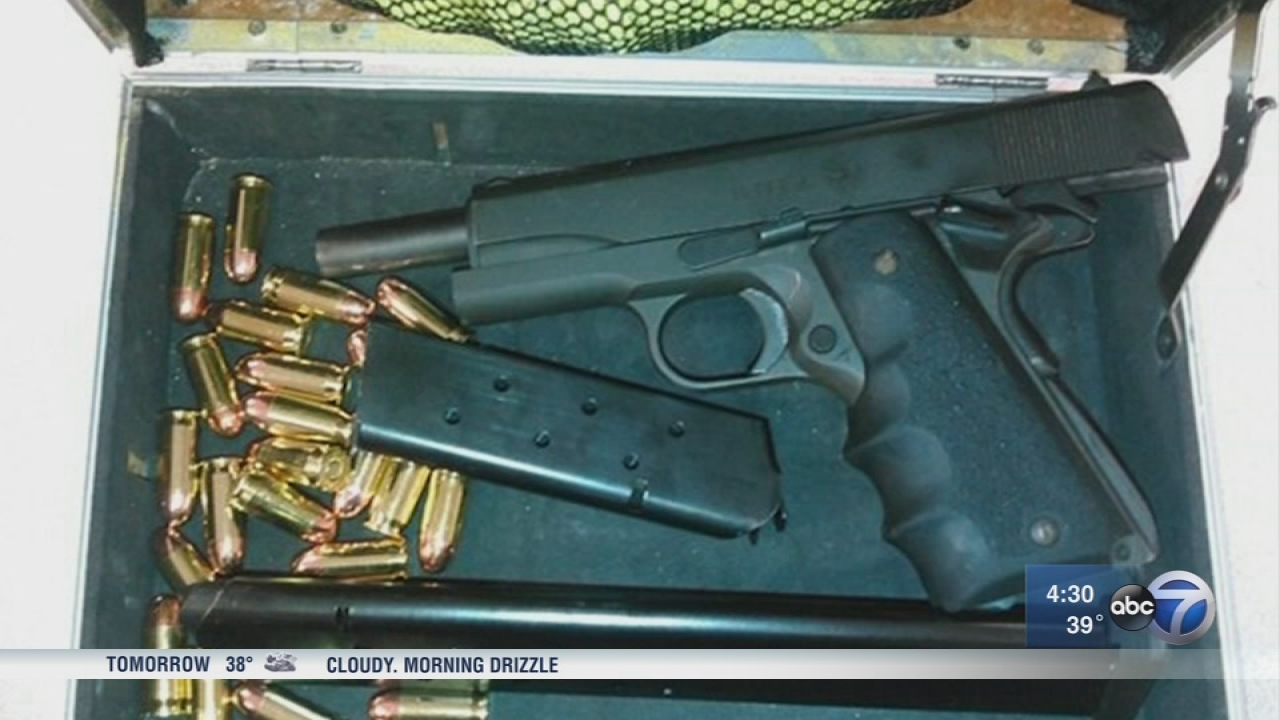 50 arrested after Chicago police infiltrate Facebook groups selling guns, drugs