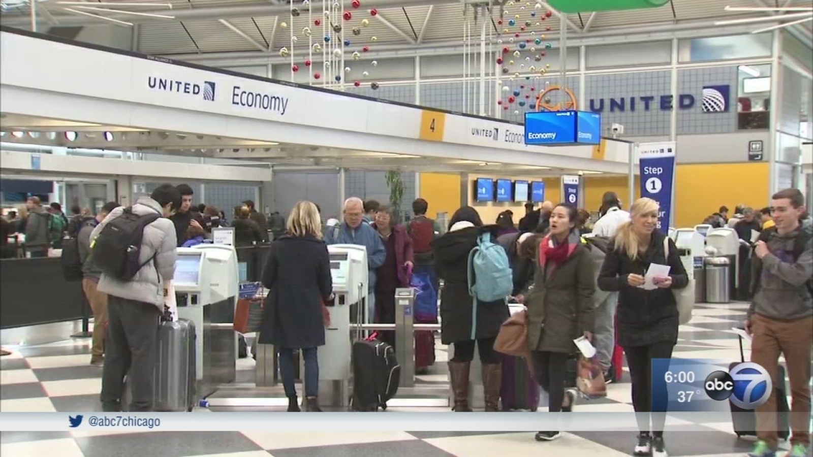 O'Hare, Midway airports busy on peak holiday travel day ABC7 Chicago