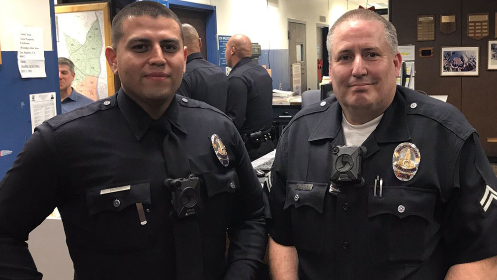 LAPD officers help woman deliver Christmas baby