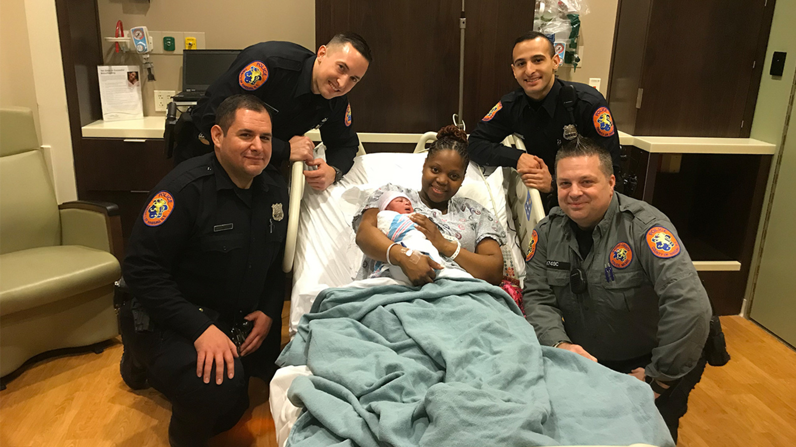 Nassau County police help deliver New Year's Eve baby in Elmont ABC7