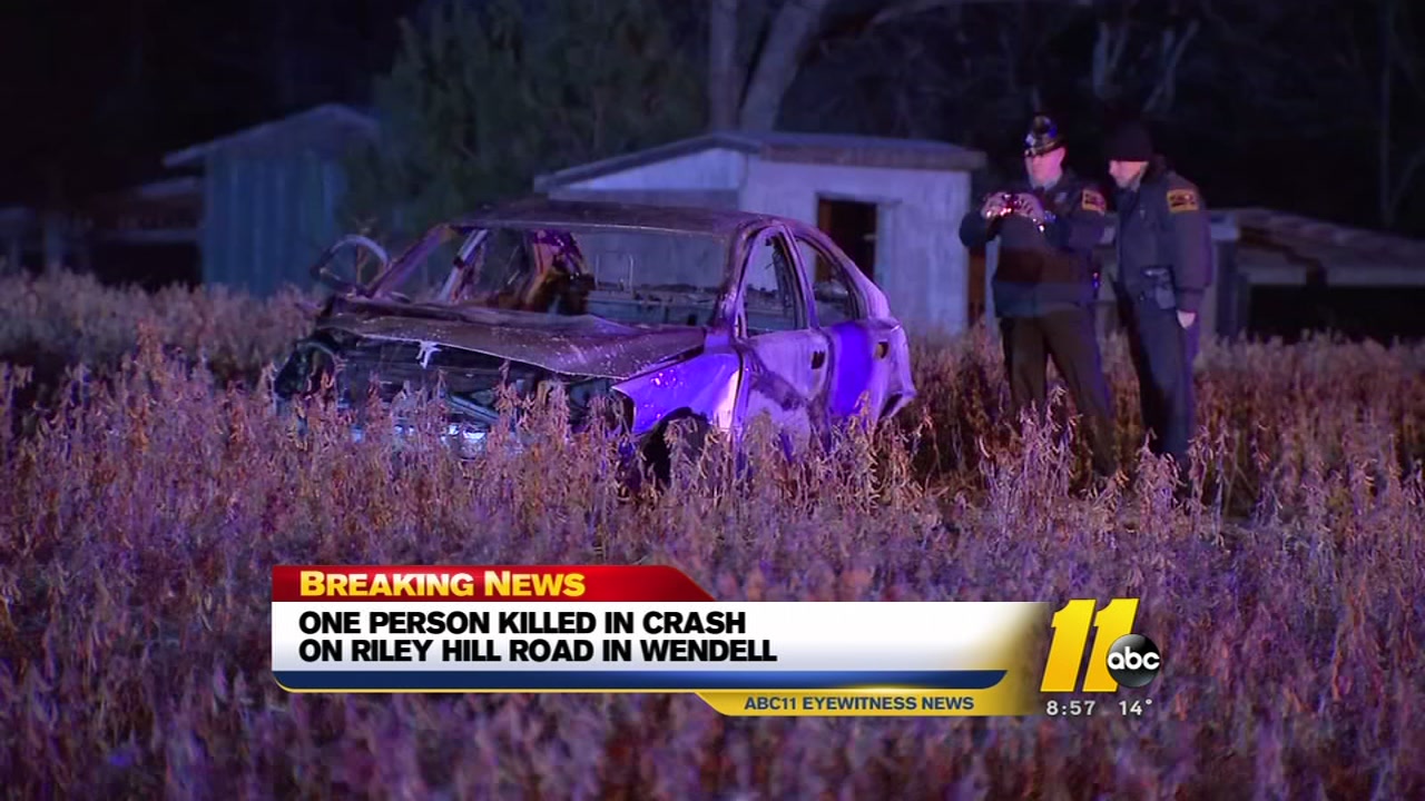 1 killed, 1 injured after car crashes, catches fire in Wake County