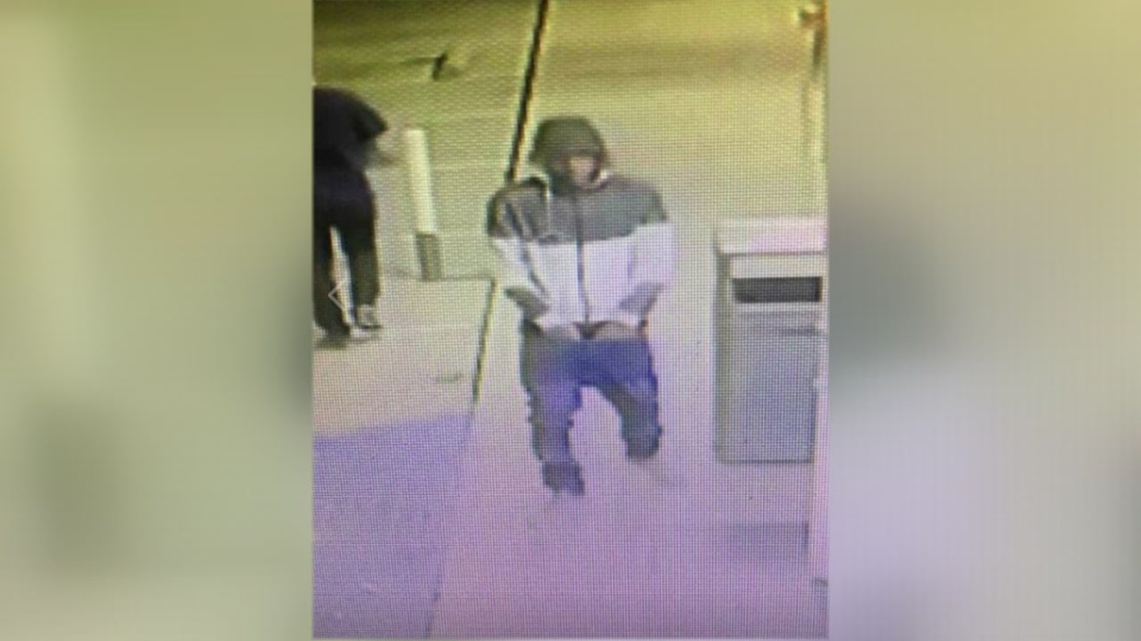 Police searching for man who stole car with child inside - ABC13 Houston