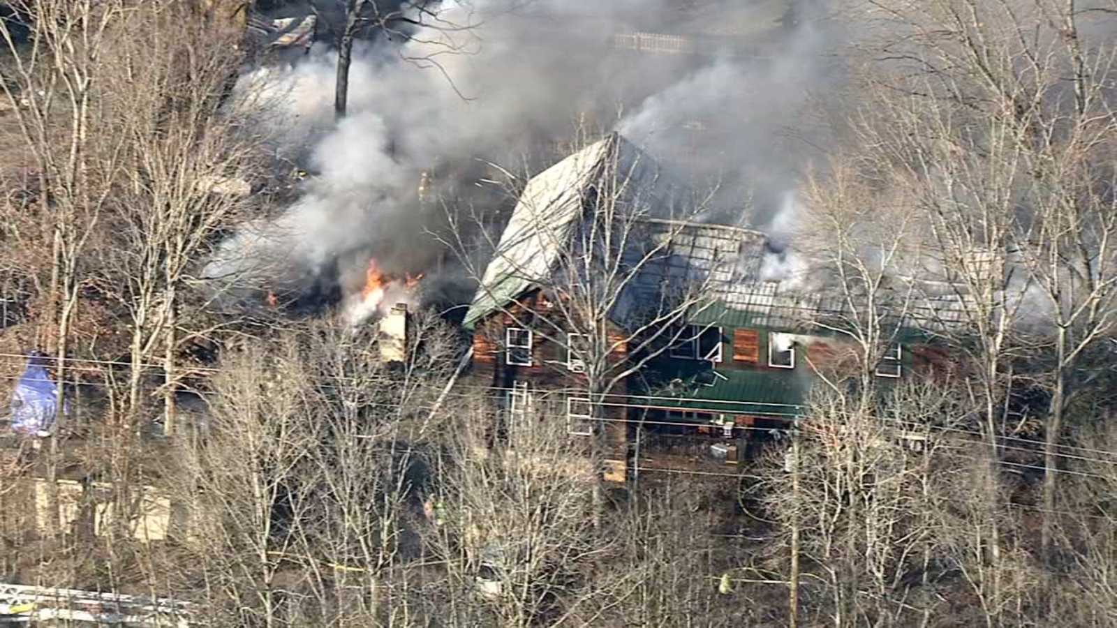 Firefighters battle multialarm blaze in Elmer, New Jersey 6abc