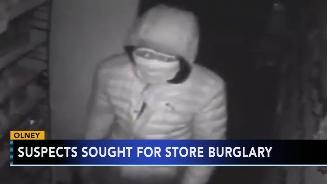 Suspects sought for store burglary in Olney