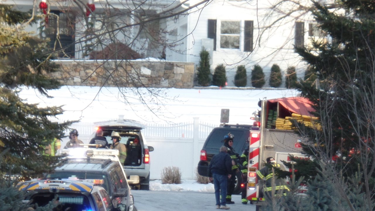 Fire breaks out at the Clintons' Chappaqua home
