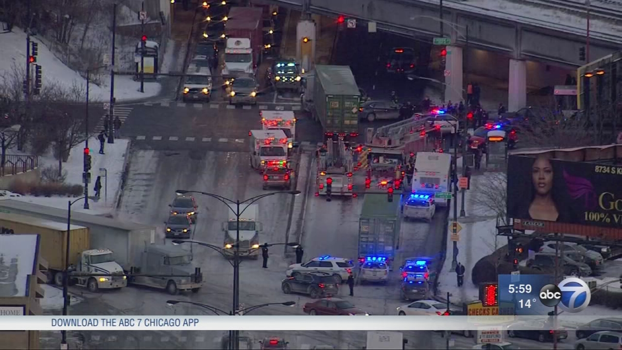 2 critically injured in Ashburn multi-vehicle crash