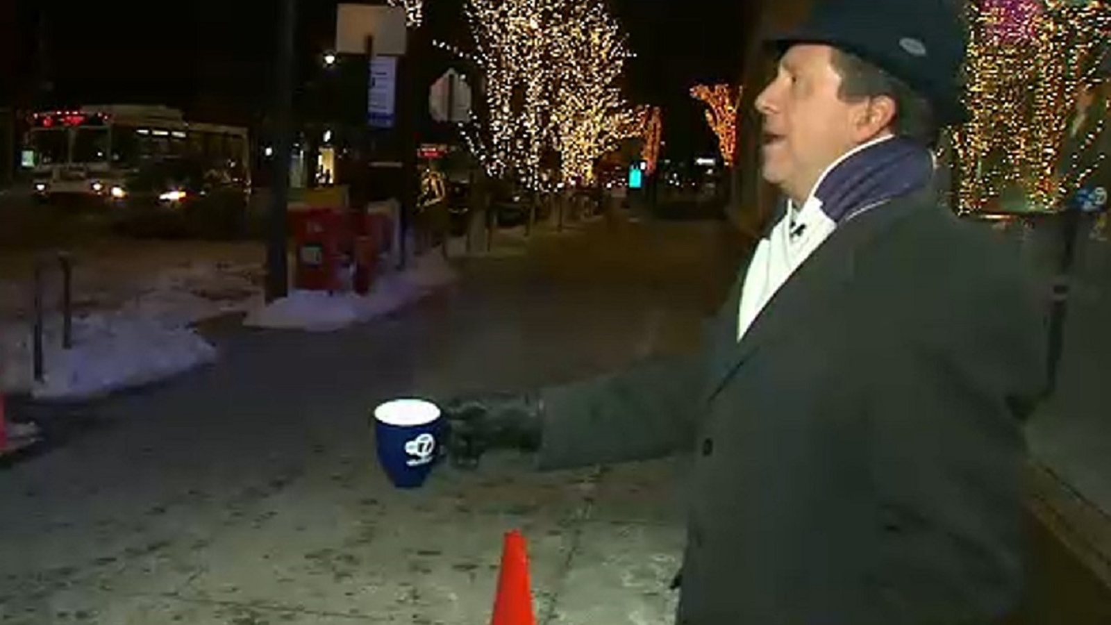 What happens when you throw boiling water in the air when it's below