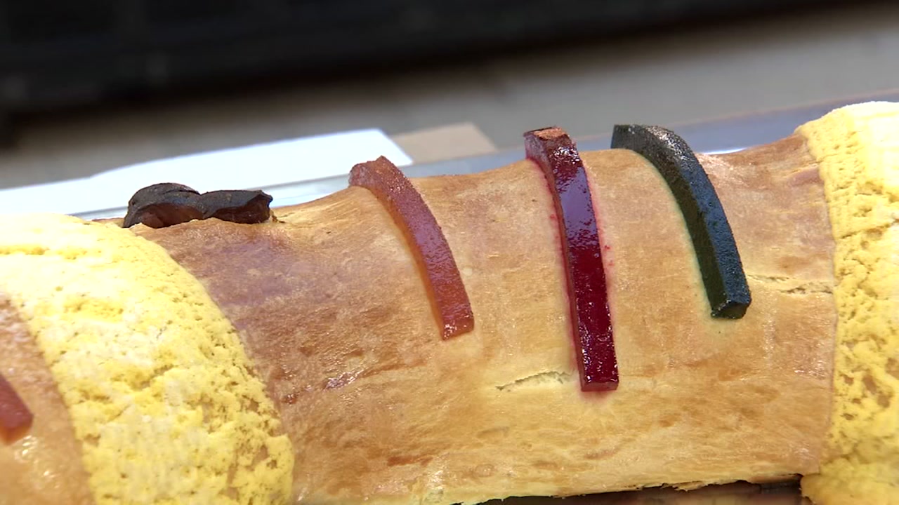 Mexican bakeries rushing to meet Three Kings' Day demand