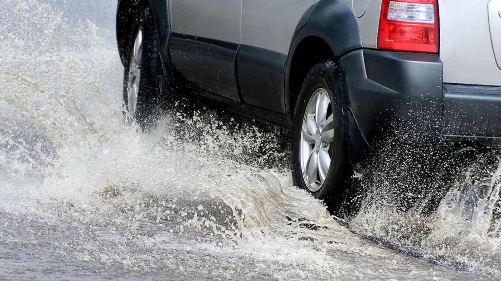 VIDEO Tips for how to drive safely on rainy days ABC7 San Francisco