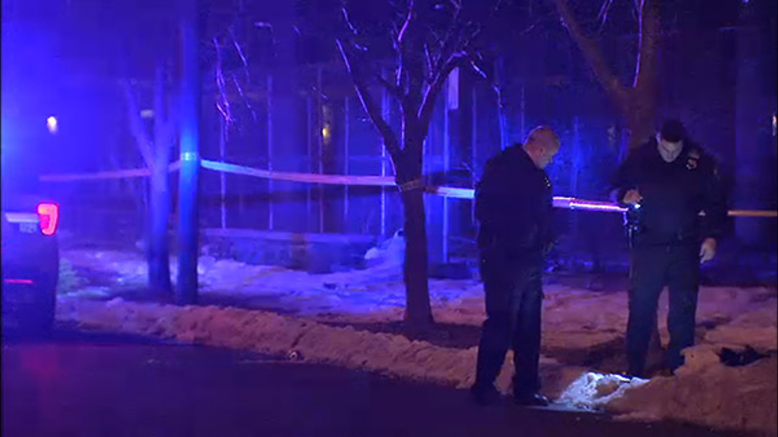 Shooting in Grays Ferry leaves 2 wounded - 6abc Philadelphia