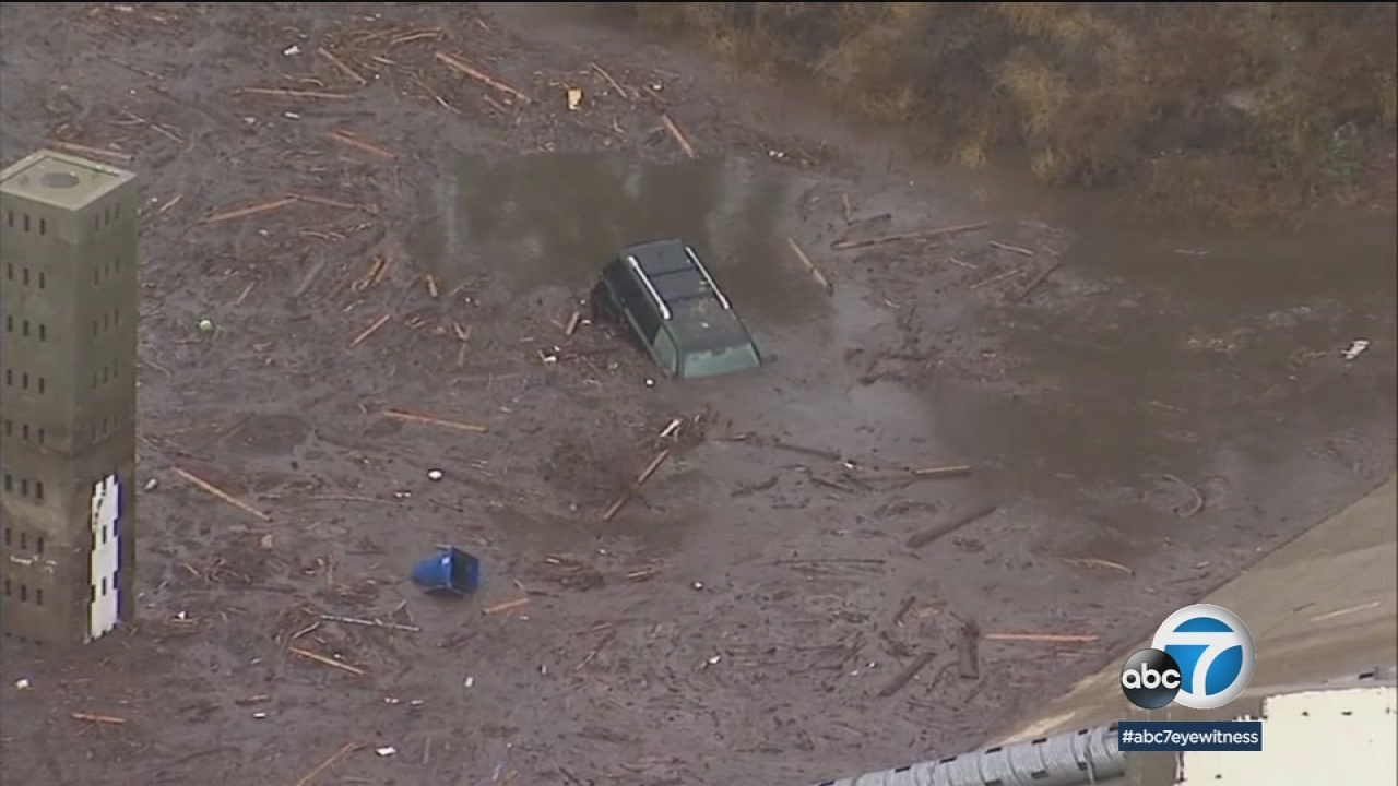 Mudslide knocks out power, water, gas in Burbank neighborhood