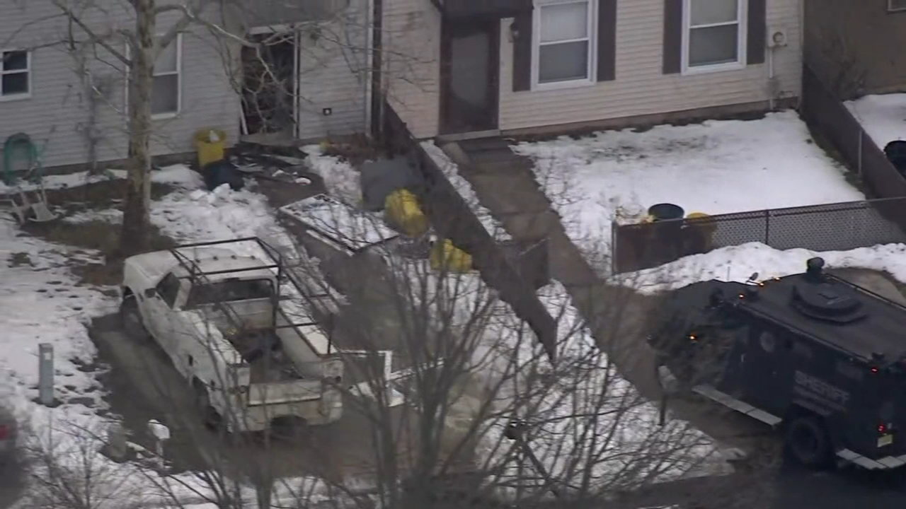 Suspect found dead after Gloucester Township standoff