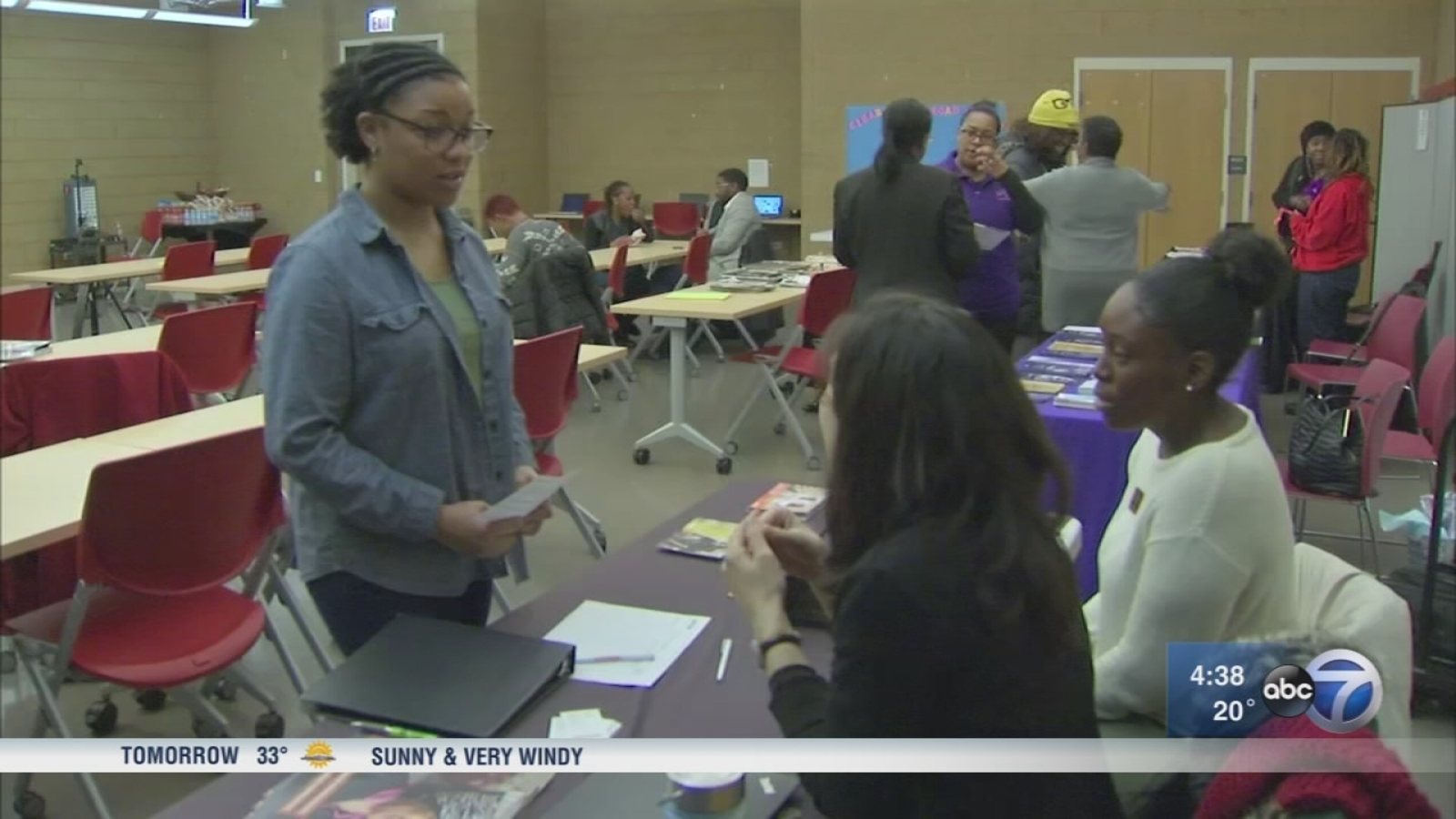Women learn job skills at Englewood seminar ABC7 Chicago